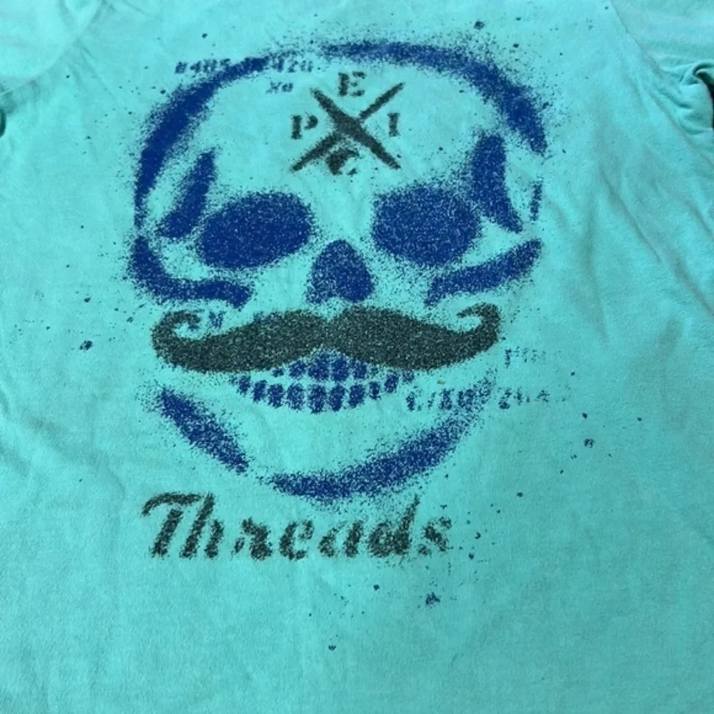 Epic‎ Threads - Picture 2 of 4